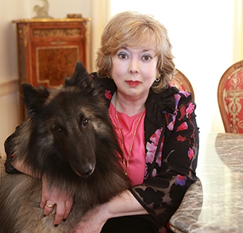 Author Arlene Kay and her dog