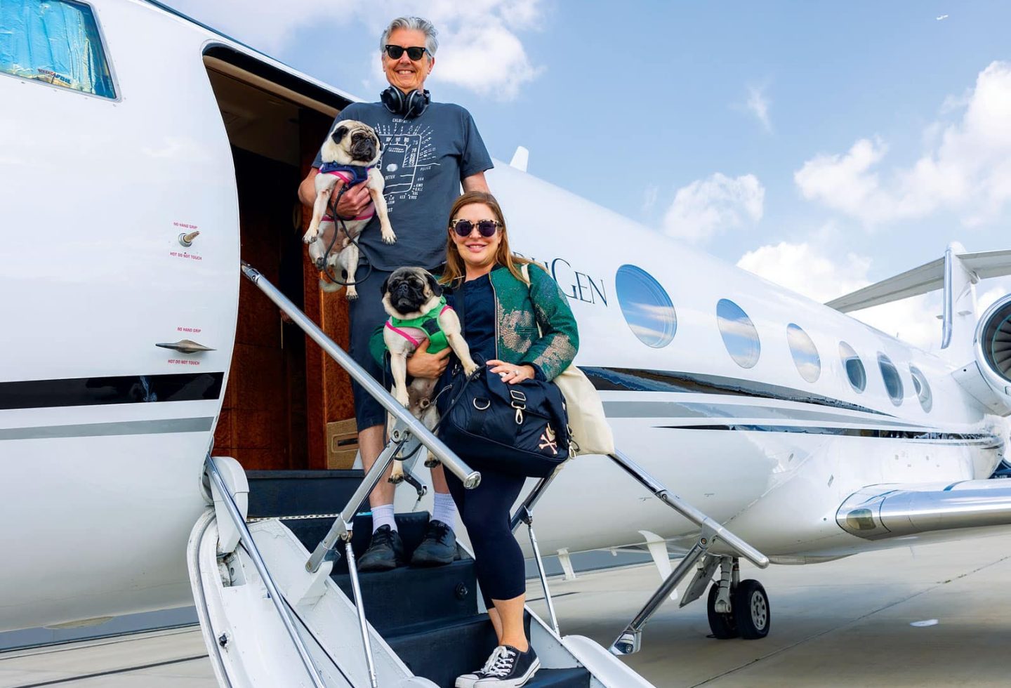 flying private with dogs